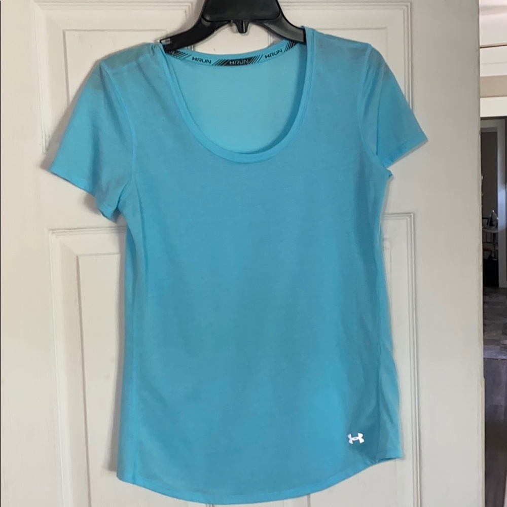 Under armor shirt sleeve tee